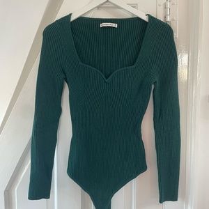 Abercrombie Sweetheart Long-Sleeve Sweater Bodysuit in Green